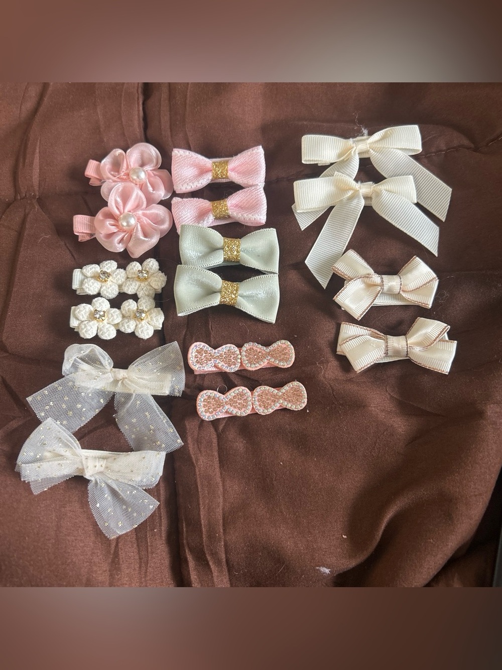 Amazon Essentials Pink, Cream, and Mint Bow & Flower Hair Clip Set for Kids